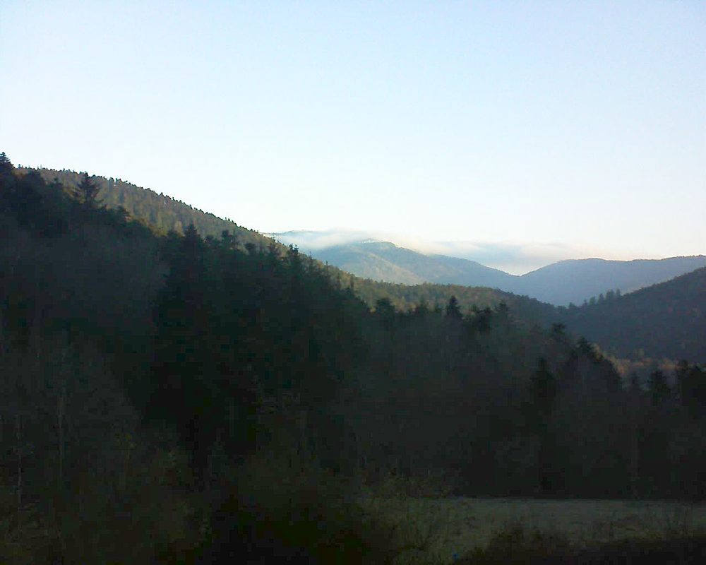 Le petit ballon vu depuis le Domaine Langmatt à Murbach le 06.03.2021 à 07:30 Le petit ballon (Alsace, Vosges) le 06.03.2021 à 07:30