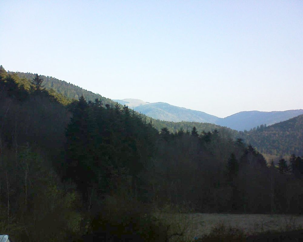 Le petit ballon vu depuis le Domaine Langmatt à Murbach le 08.03.2021 à 08:30 Le petit ballon (Alsace, Vosges) le 08.03.2021 à 08:30