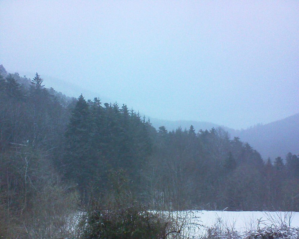 Le petit ballon vu depuis le Domaine Langmatt à Murbach le 15.03.2021 à 07:15 Le petit ballon (Alsace, Vosges) le 15.03.2021 à 07:15