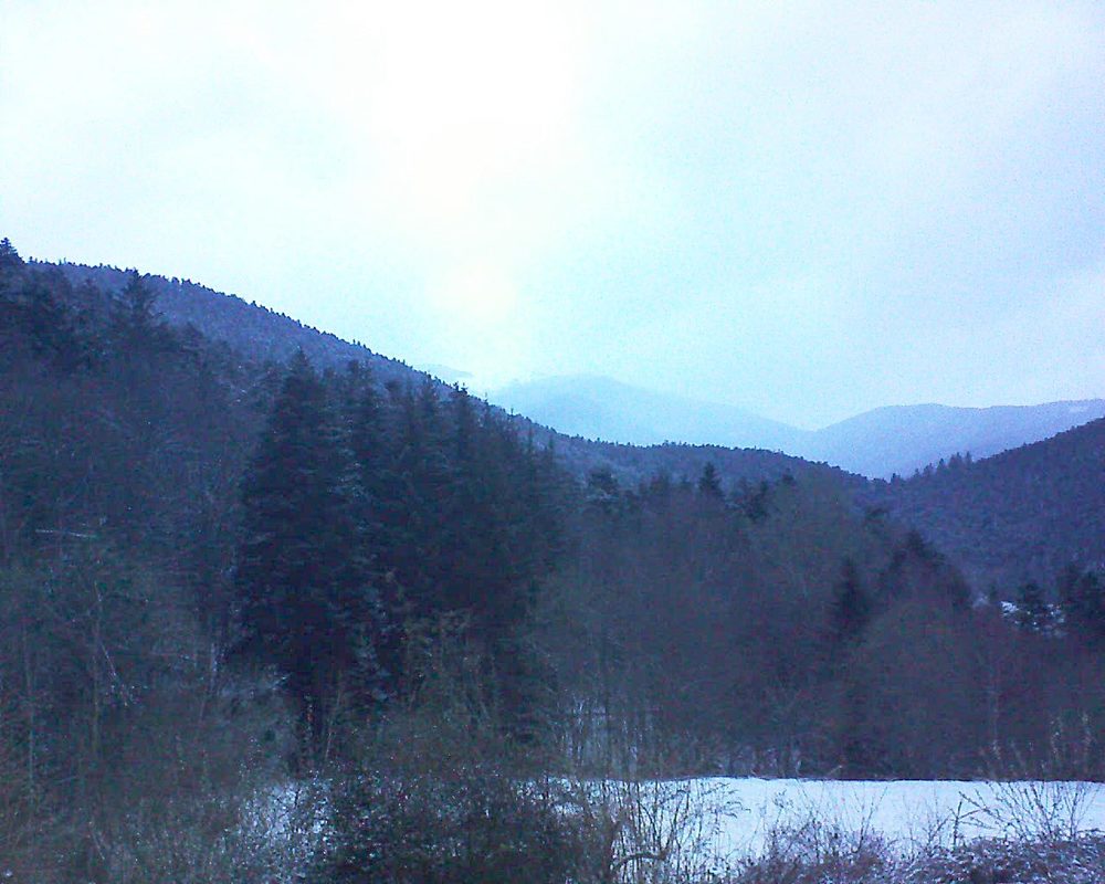 Le petit ballon vu depuis le Domaine Langmatt à Murbach le 07.04.2021 à 07:00 Le petit ballon (Alsace, Vosges) le 07.04.2021 à 07:00