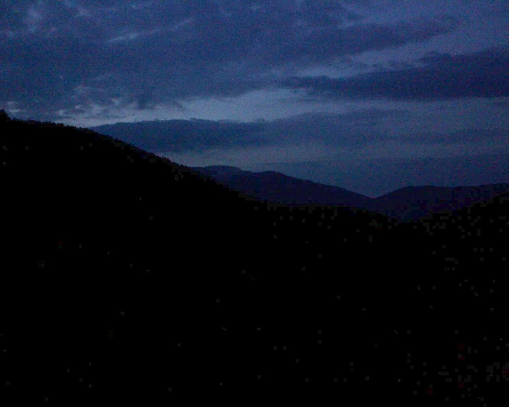 Le petit ballon vu depuis le Domaine Langmatt à Murbach le 14.04.2021 à 20:45 Le petit ballon (Alsace, Vosges) le 14.04.2021 à 20:45
