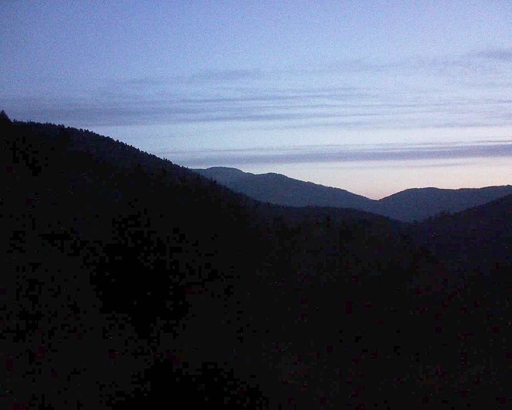Le petit ballon vu depuis le Domaine Langmatt à Murbach le 25.04.2021 à 06:00 Le petit ballon (Alsace, Vosges) le 25.04.2021 à 06:00