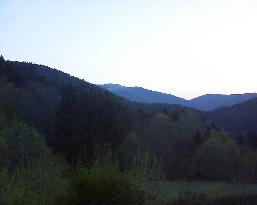 Le petit ballon vu depuis le Domaine Langmatt à Murbach le 03.05.2021 à 06:00 Le petit ballon (Alsace, Vosges) le 03.05.2021 à 06:00