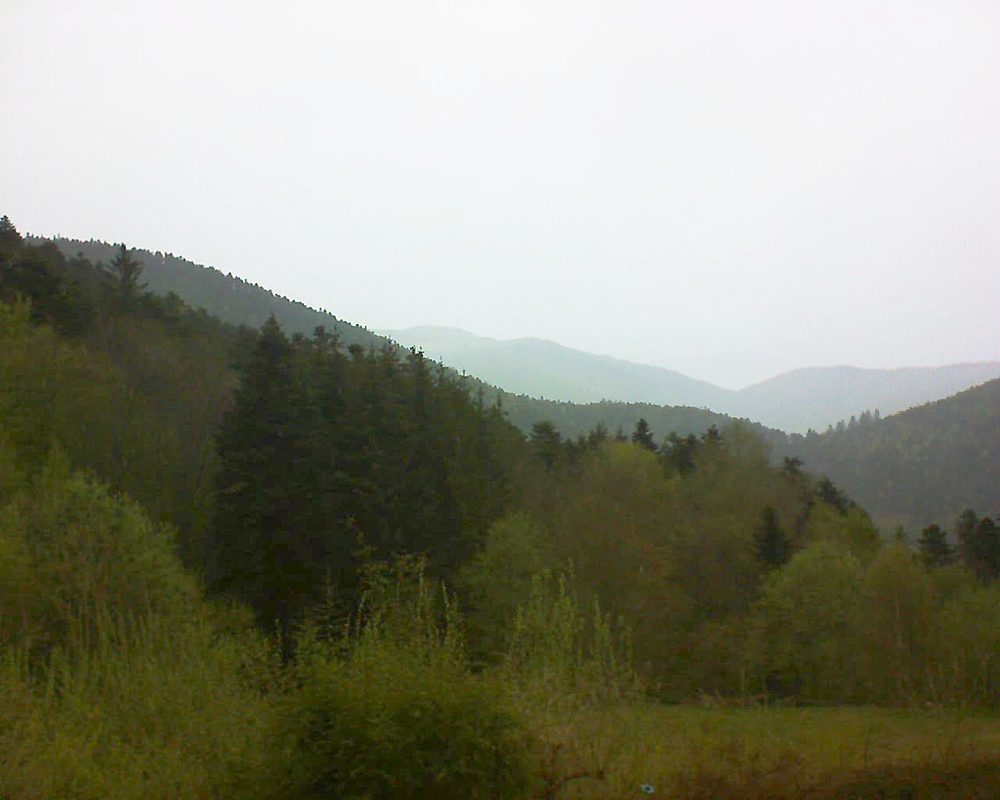Le petit ballon vu depuis le Domaine Langmatt à Murbach le 04.05.2021 à 14:00 Le petit ballon (Alsace, Vosges) le 04.05.2021 à 14:00