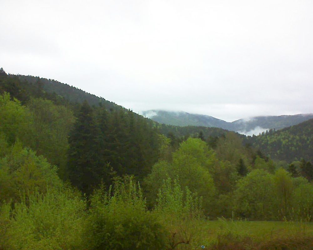 Le petit ballon vu depuis le Domaine Langmatt à Murbach le 11.05.2021 à 08:15 Le petit ballon (Alsace, Vosges) le 11.05.2021 à 08:15