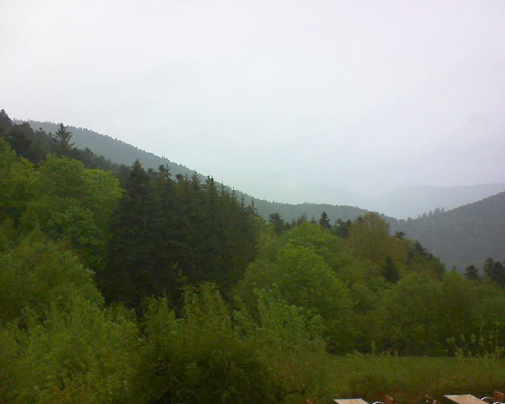 Le petit ballon vu depuis le Domaine Langmatt à Murbach le 26.05.2021 à 08:45 Le petit ballon (Alsace, Vosges) le 26.05.2021 à 08:45