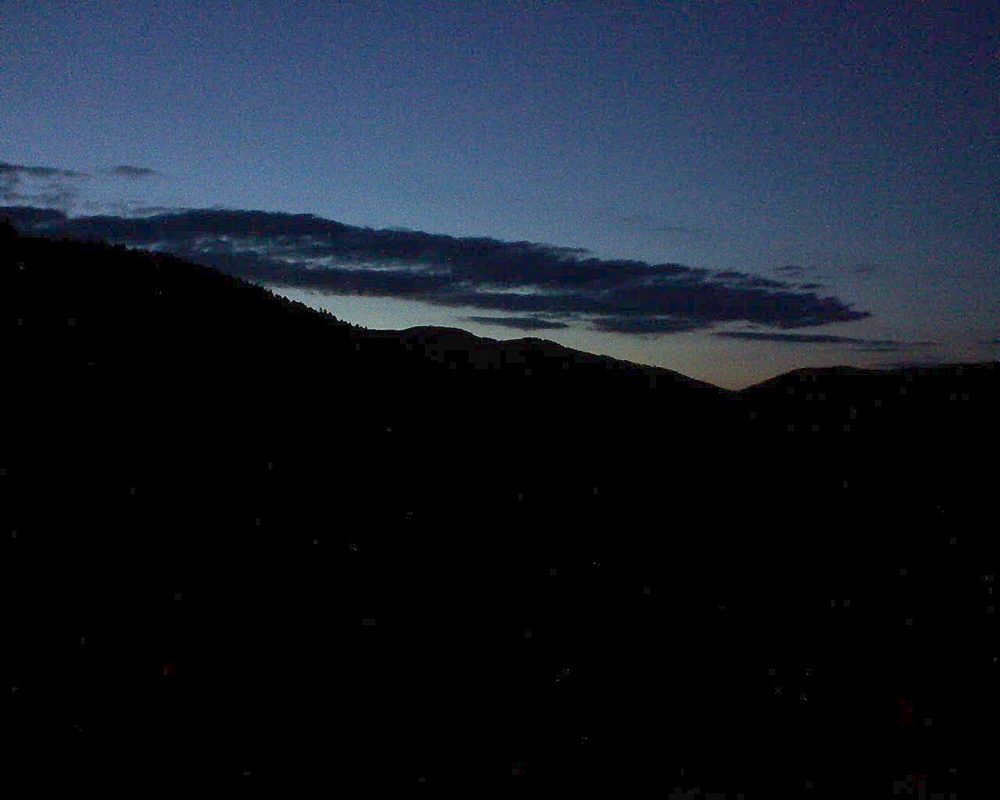 Le petit ballon vu depuis le Domaine Langmatt à Murbach le 27.05.2021 à 22:00 Le petit ballon (Alsace, Vosges) le 27.05.2021 à 22:00