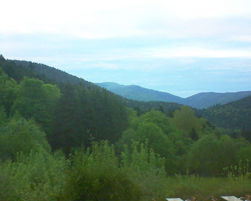 Le petit ballon vu depuis le Domaine Langmatt à Murbach le 28.05.2021 à 21:00 Le petit ballon (Alsace, Vosges) le 28.05.2021 à 21:00
