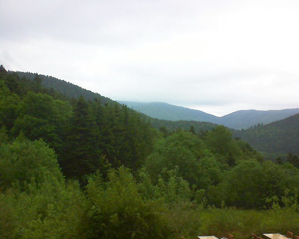 Le petit ballon vu depuis le Domaine Langmatt à Murbach le 06.06.2021 à 08:00 Le petit ballon (Alsace, Vosges) le 06.06.2021 à 08:00