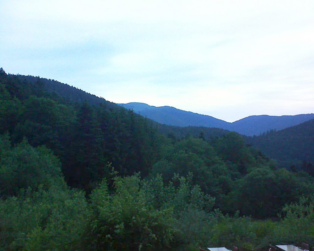 Le petit ballon vu depuis le Domaine Langmatt à Murbach le 16.06.2021 à 05:30 Le petit ballon (Alsace, Vosges) le 16.06.2021 à 05:30