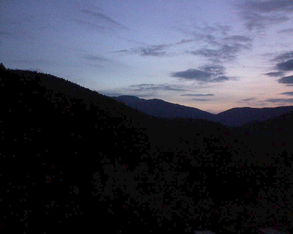Le petit ballon vu depuis le Domaine Langmatt à Murbach le 26.06.2021 à 05:00 Le petit ballon (Alsace, Vosges) le 26.06.2021 à 05:00