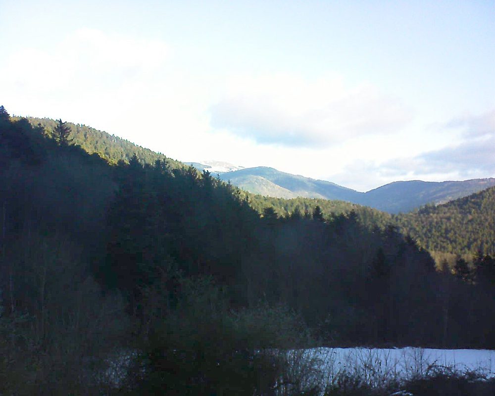 Le petit ballon vu depuis le Domaine Langmatt à Murbach le 28.01.2022 à 09:30 Le petit ballon (Alsace, Vosges) le 28.01.2022 à 09:30
