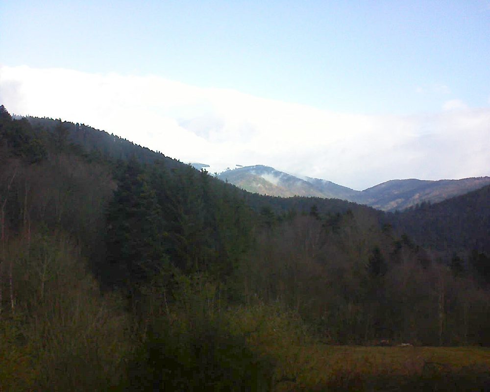 Le petit ballon vu depuis le Domaine Langmatt à Murbach le 15.02.2022 à 09:45 Le petit ballon (Alsace, Vosges) le 15.02.2022 à 09:45