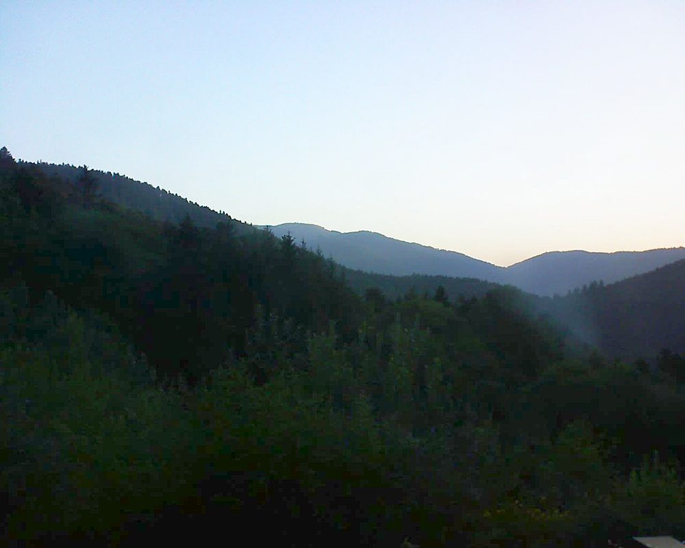 Le petit ballon vu depuis le Domaine Langmatt à Murbach le 22.07.2022 à 06:15 Le petit ballon (Alsace, Vosges) le 22.07.2022 à 06:15