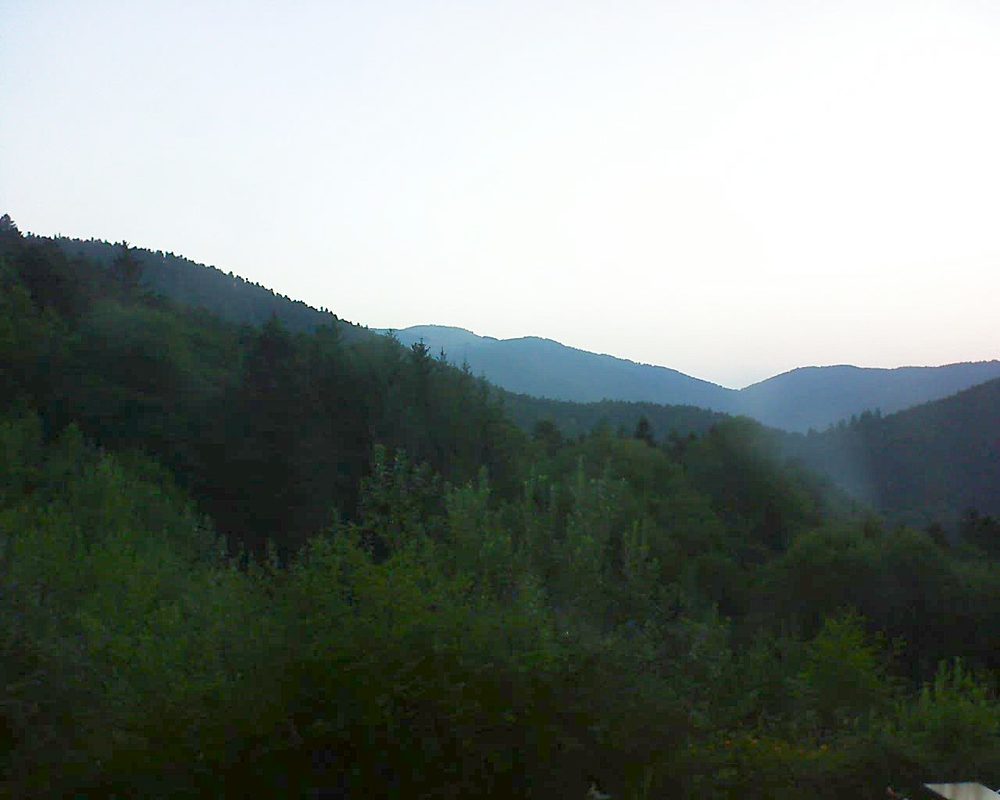 Le petit ballon vu depuis le Domaine Langmatt à Murbach le 24.07.2022 à 06:00 Le petit ballon (Alsace, Vosges) le 24.07.2022 à 06:00