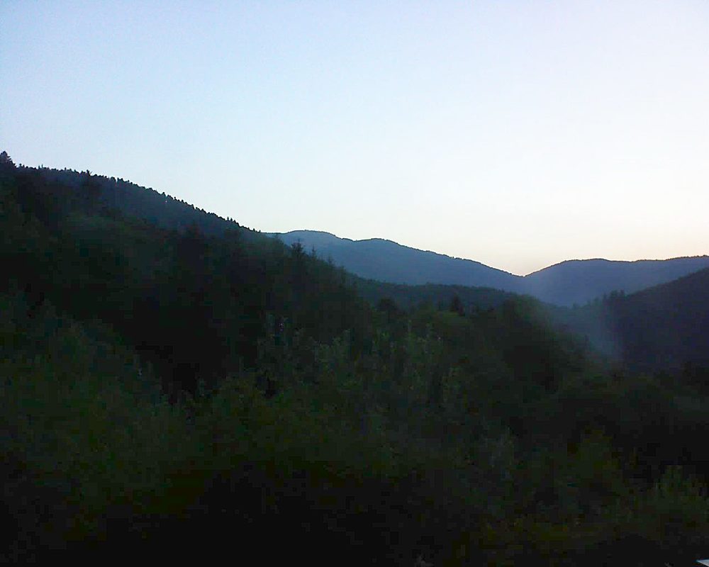 Le petit ballon vu depuis le Domaine Langmatt à Murbach le 30.07.2022 à 06:00 Le petit ballon (Alsace, Vosges) le 30.07.2022 à 06:00