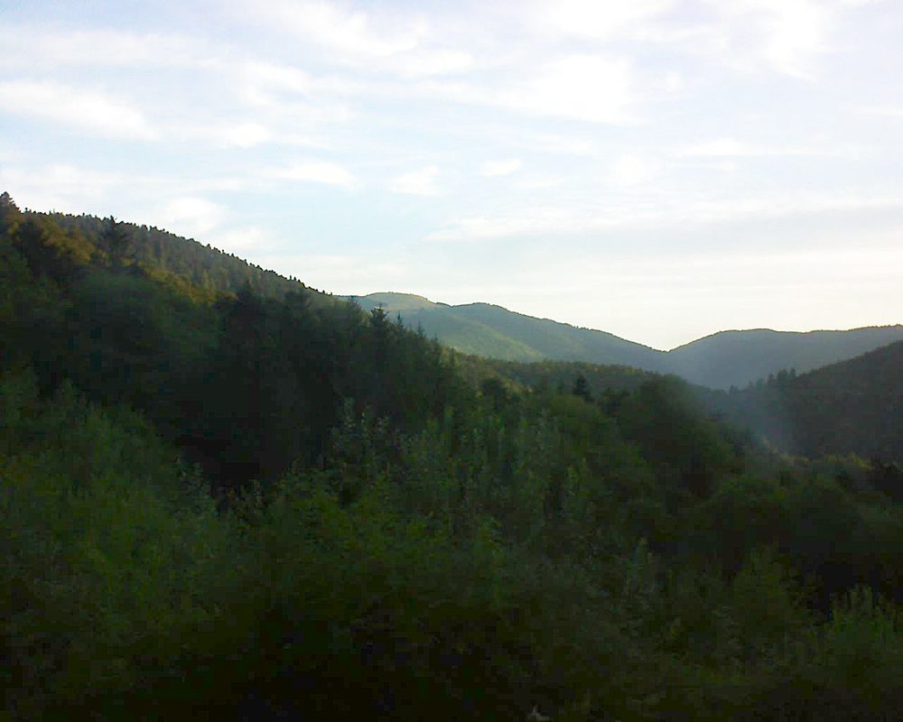 Le petit ballon vu depuis le Domaine Langmatt à Murbach le 14.08.2022 à 07:00 Le petit ballon (Alsace, Vosges) le 14.08.2022 à 07:00