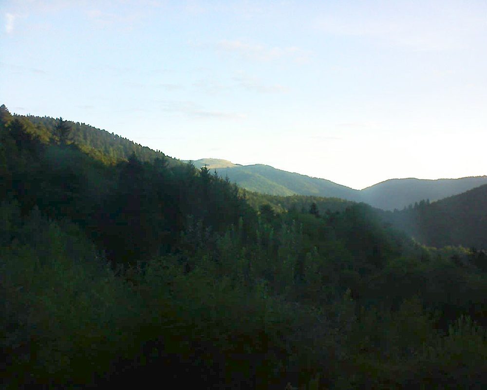 Le petit ballon vu depuis le Domaine Langmatt à Murbach le 21.08.2022 à 07:15 Le petit ballon (Alsace, Vosges) le 21.08.2022 à 07:15
