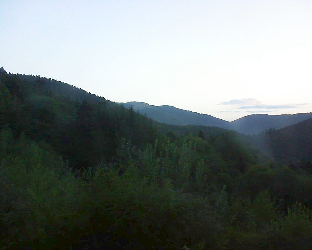 Le petit ballon vu depuis le Domaine Langmatt à Murbach le 22.08.2022 à 06:30 Le petit ballon (Alsace, Vosges) le 22.08.2022 à 06:30