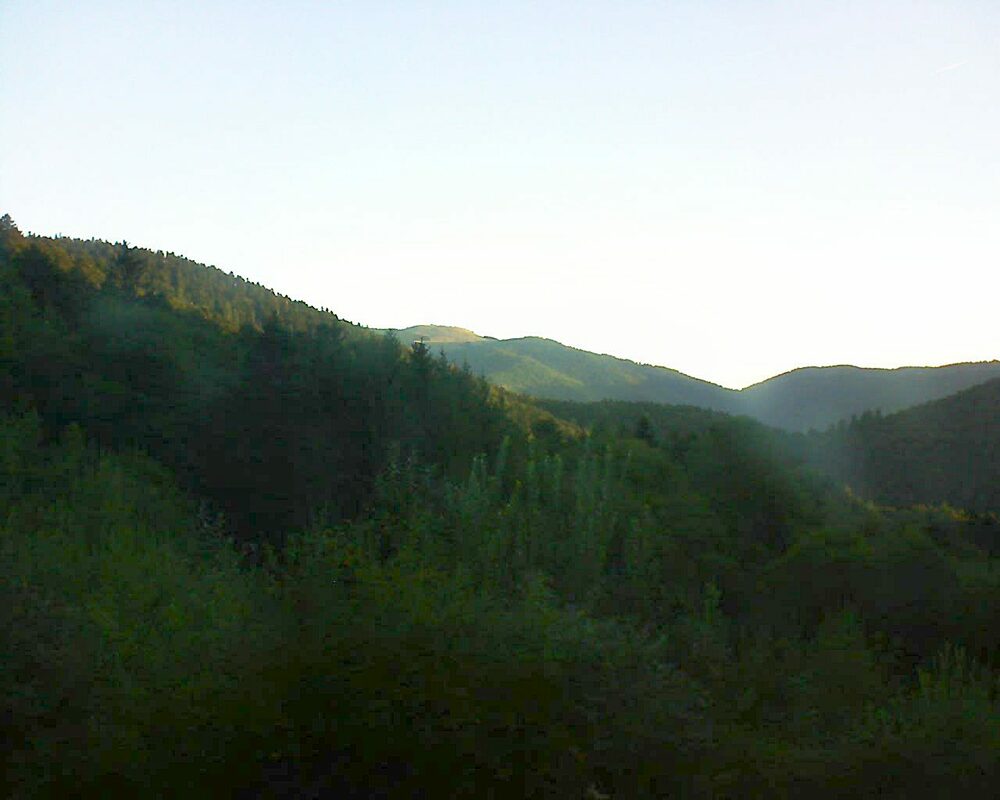 Le petit ballon vu depuis le Domaine Langmatt à Murbach le 04.09.2022 à 07:15 Le petit ballon (Alsace, Vosges) le 04.09.2022 à 07:15