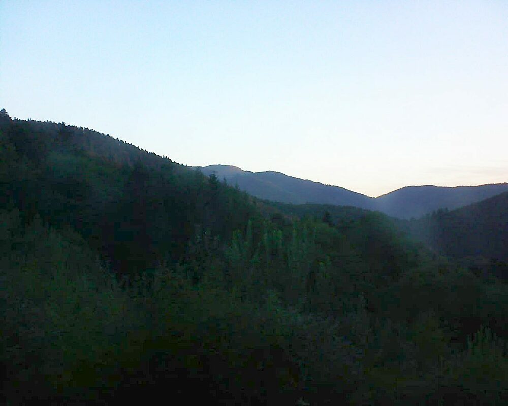Le petit ballon vu depuis le Domaine Langmatt à Murbach le 05.09.2022 à 07:00 Le petit ballon (Alsace, Vosges) le 05.09.2022 à 07:00