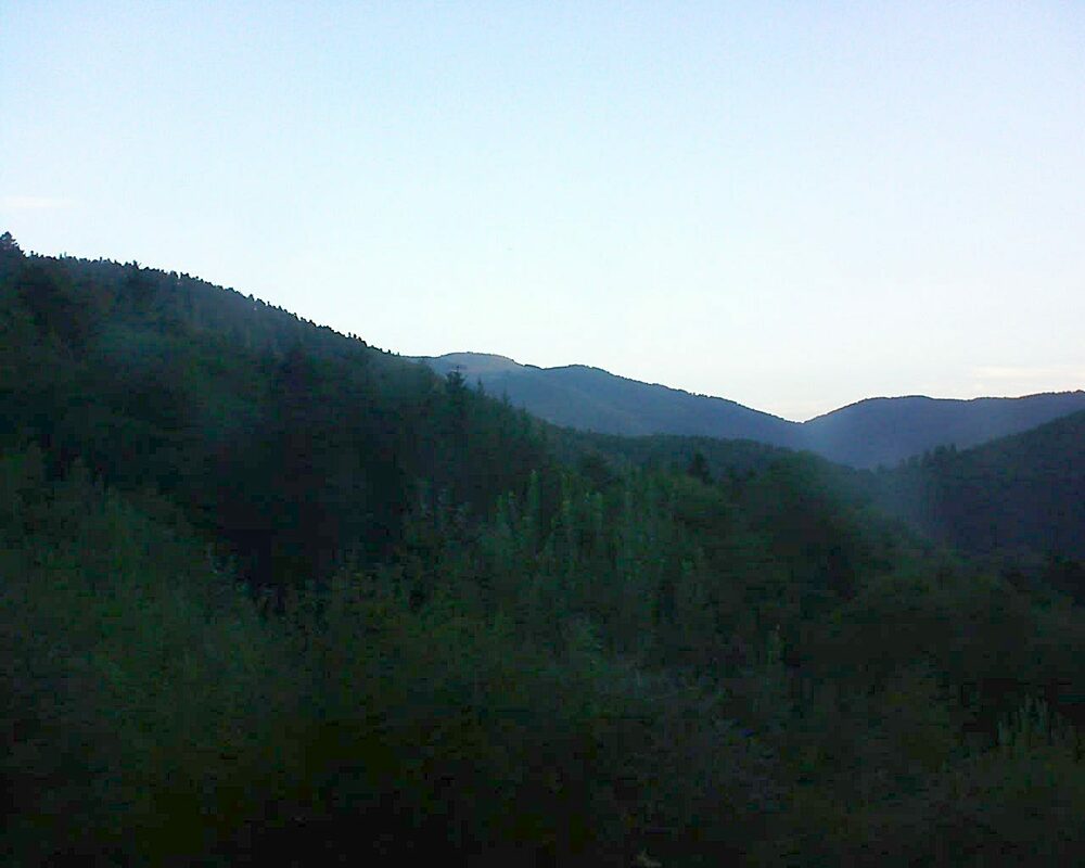 Le petit ballon vu depuis le Domaine Langmatt à Murbach le 05.09.2022 à 07:15 Le petit ballon (Alsace, Vosges) le 05.09.2022 à 07:15