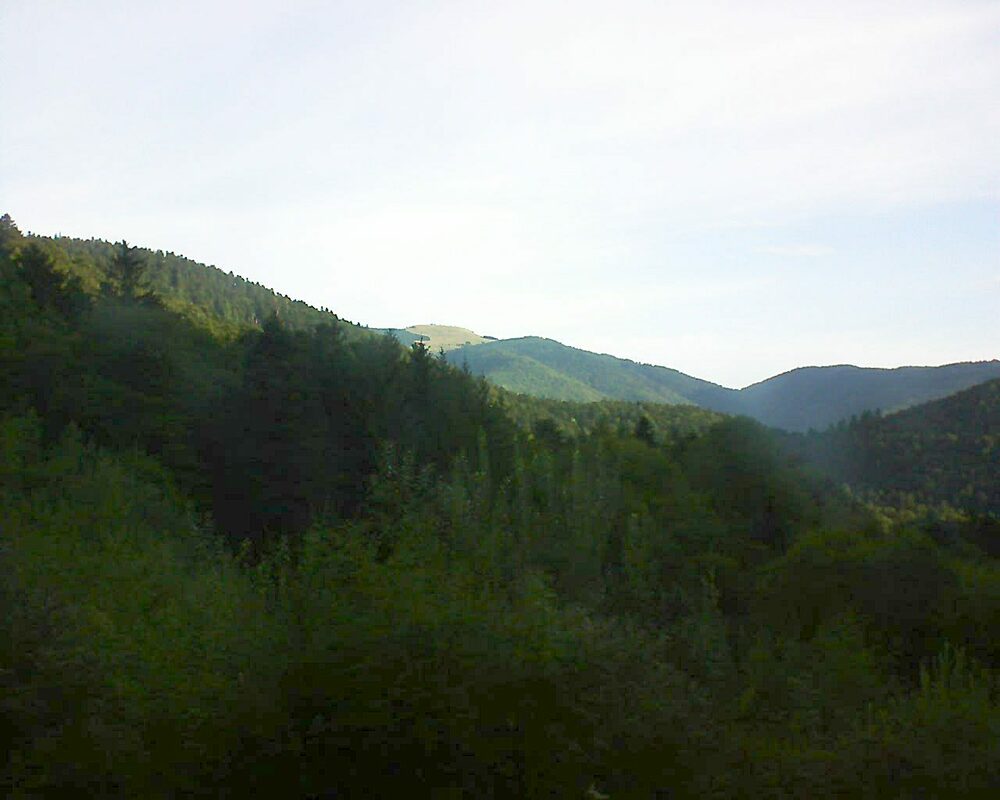 Le petit ballon vu depuis le Domaine Langmatt à Murbach le 13.09.2022 à 08:15 Le petit ballon (Alsace, Vosges) le 13.09.2022 à 08:15
