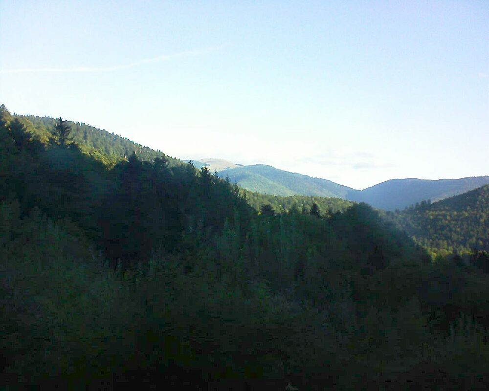 Le petit ballon vu depuis le Domaine Langmatt à Murbach le 21.09.2022 à 08:45 Le petit ballon (Alsace, Vosges) le 21.09.2022 à 08:45