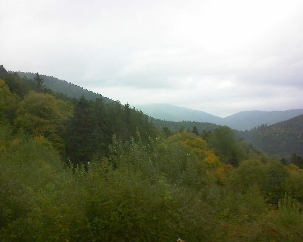 Le petit ballon vu depuis le Domaine Langmatt à Murbach le 06.10.2022 à 09:30 Le petit ballon (Alsace, Vosges) le 06.10.2022 à 09:30