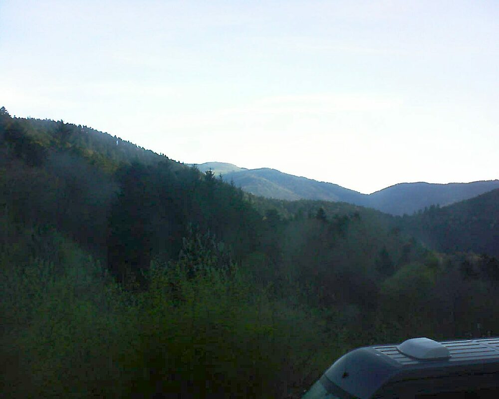 Le petit ballon vu depuis le Domaine Langmatt à Murbach le 23.04.2023 à 07:30 Le petit ballon (Alsace, Vosges) le 23.04.2023 à 07:30