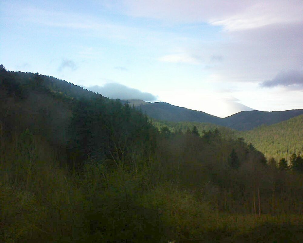 Le petit ballon vu depuis le Domaine Langmatt à Murbach le 26.12.2023 à 14:30 Le petit ballon (Alsace, Vosges) le 26.12.2023 à 14:30