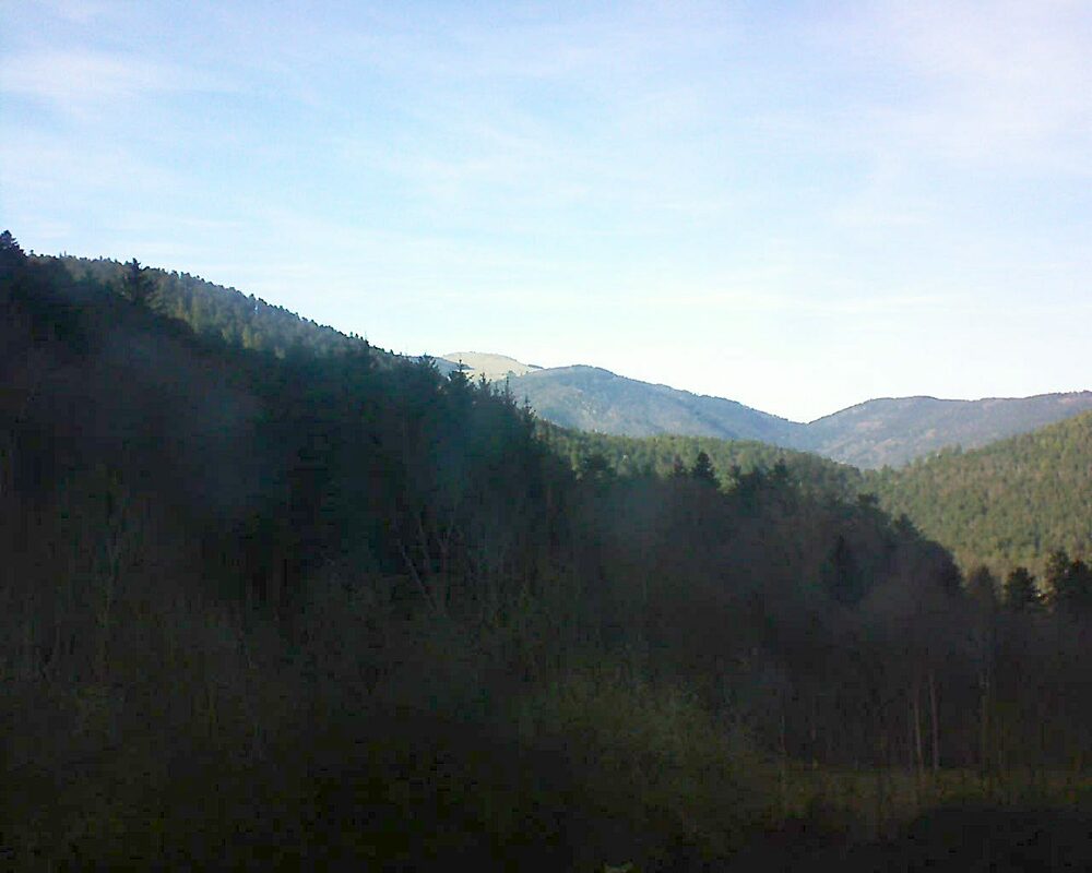 Le petit ballon vu depuis le Domaine Langmatt à Murbach le 05.02.2024 à 15:30 Le petit ballon (Alsace, Vosges) le 05.02.2024 à 15:30