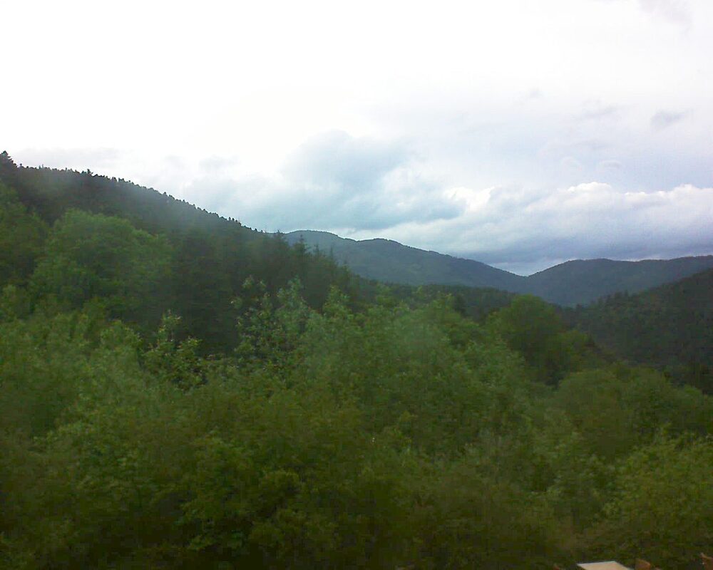 Le petit ballon vu depuis le Domaine Langmatt à Murbach le 17.05.2024 à 20:00 Le petit ballon (Alsace, Vosges) le 17.05.2024 à 20:00