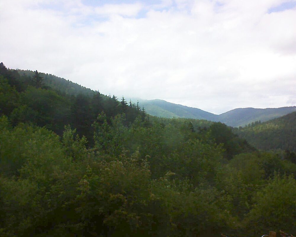 Le petit ballon vu depuis le Domaine Langmatt à Murbach le 14.06.2024 à 16:00 Le petit ballon (Alsace, Vosges) le 14.06.2024 à 16:00