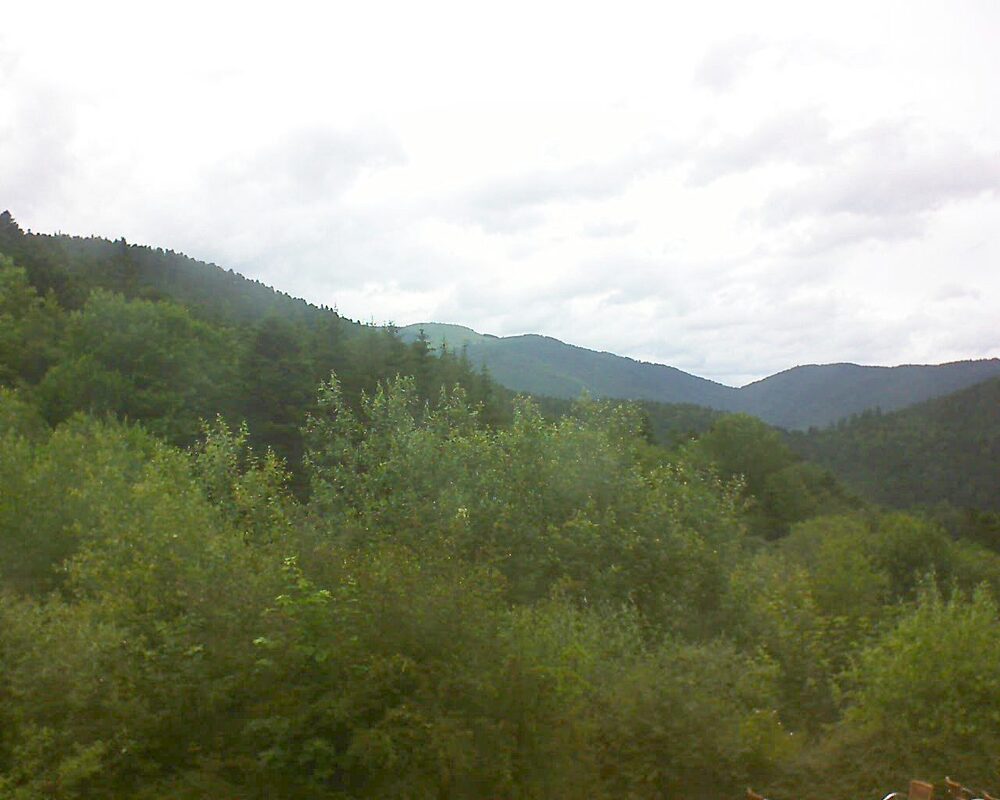 Le petit ballon vu depuis le Domaine Langmatt à Murbach le 21.06.2024 à 17:00 Le petit ballon (Alsace, Vosges) le 21.06.2024 à 17:00