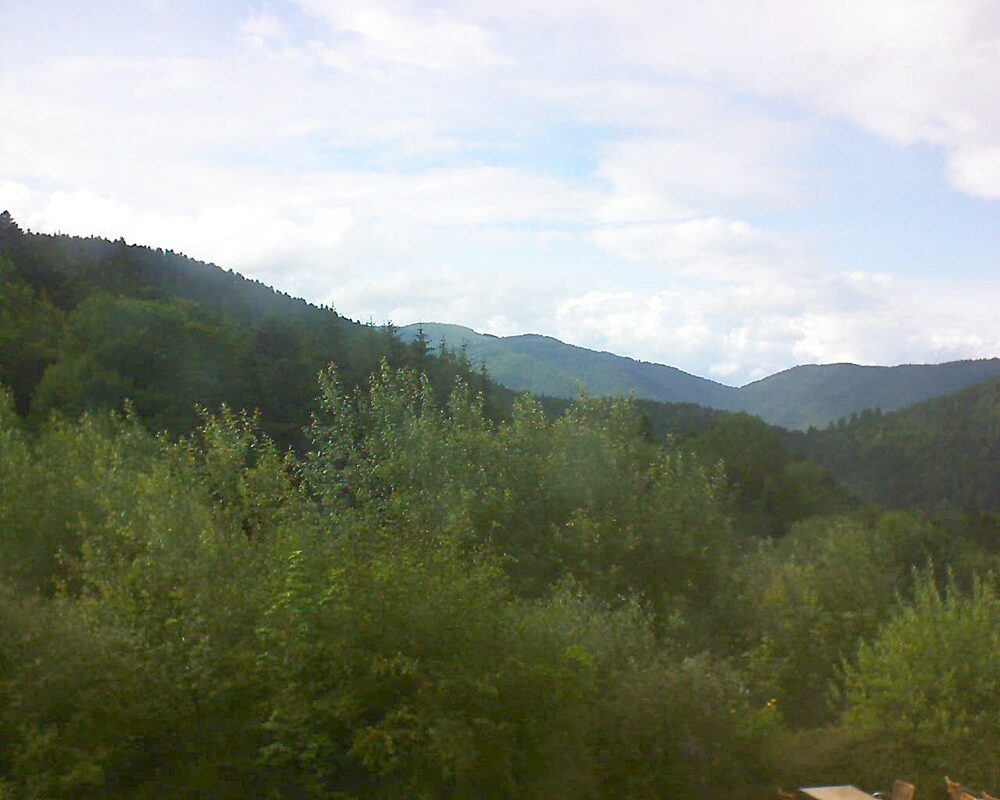 Le petit ballon vu depuis le Domaine Langmatt à Murbach le 01.07.2024 à 18:00 Le petit ballon (Alsace, Vosges) le 01.07.2024 à 18:00