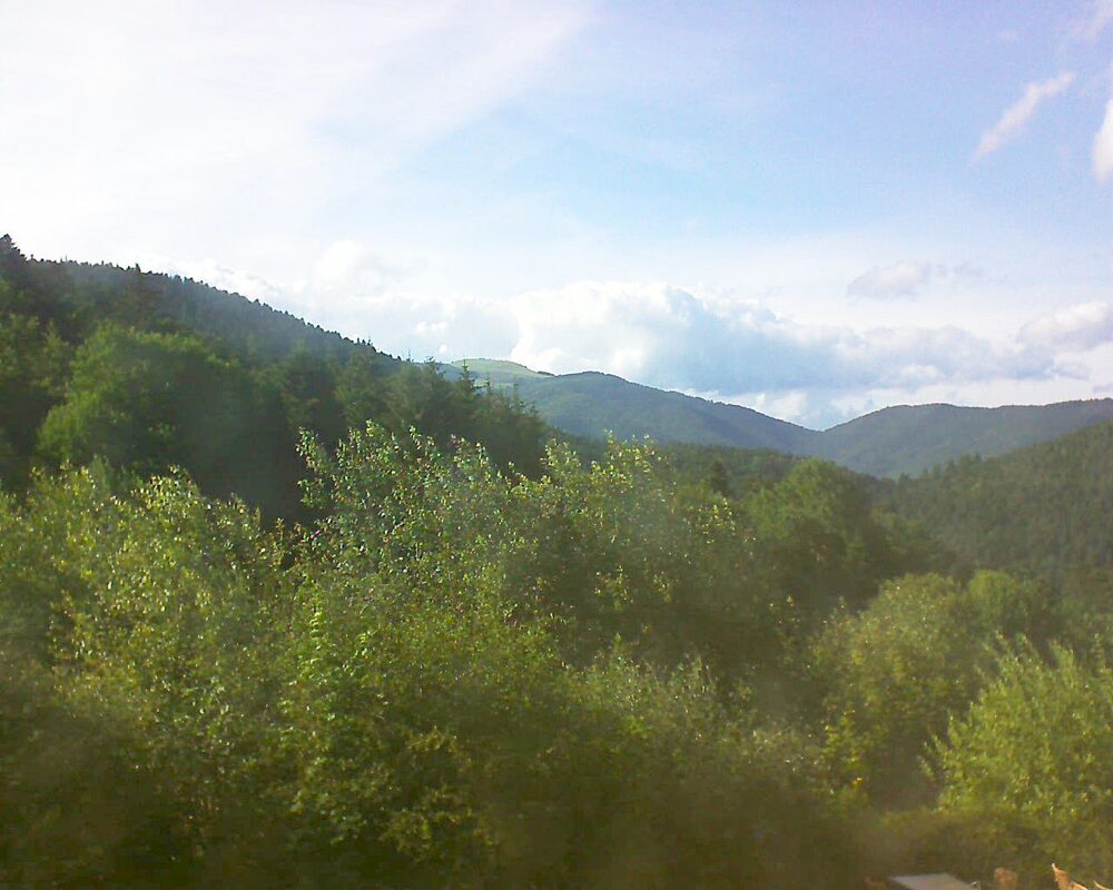 Le petit ballon vu depuis le Domaine Langmatt à Murbach le 01.07.2024 à 18:30 Le petit ballon (Alsace, Vosges) le 01.07.2024 à 18:30