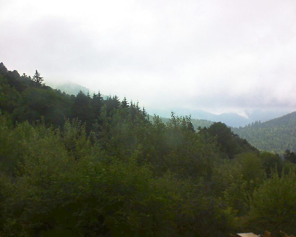 Le petit ballon vu depuis le Domaine Langmatt à Murbach le 11.07.2024 à 10:00 Le petit ballon (Alsace, Vosges) le 11.07.2024 à 10:00
