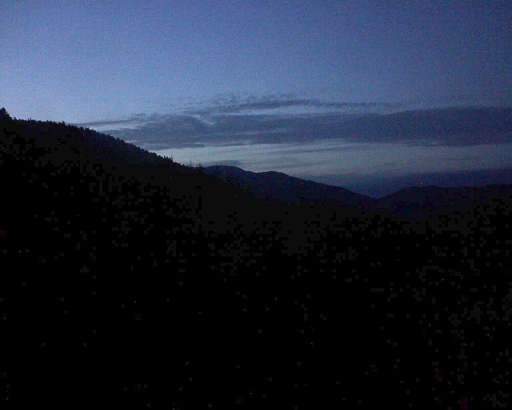 Le petit ballon vu depuis le Domaine Langmatt à Murbach le 28.07.2024 à 21:45 Le petit ballon (Alsace, Vosges) le 28.07.2024 à 21:45