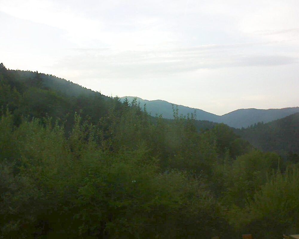 Le petit ballon vu depuis le Domaine Langmatt à Murbach le 01.09.2024 à 19:45 Le petit ballon (Alsace, Vosges) le 01.09.2024 à 19:45