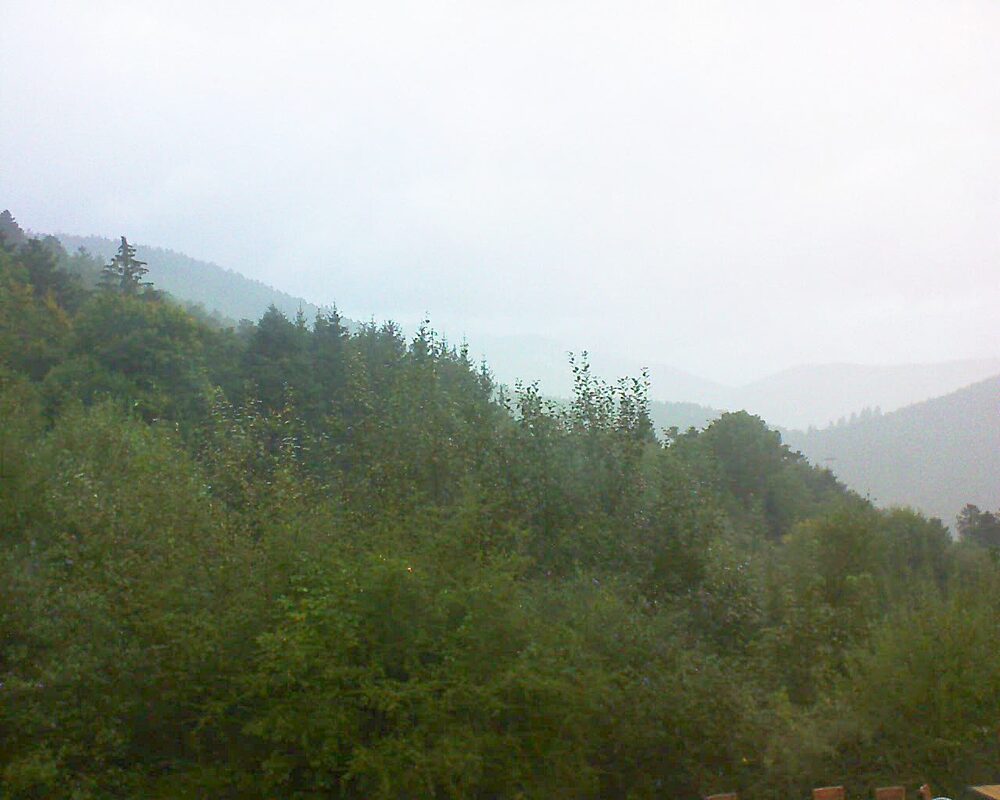 Le petit ballon vu depuis le Domaine Langmatt à Murbach le 25.09.2024 à 07:30 Le petit ballon (Alsace, Vosges) le 25.09.2024 à 07:30