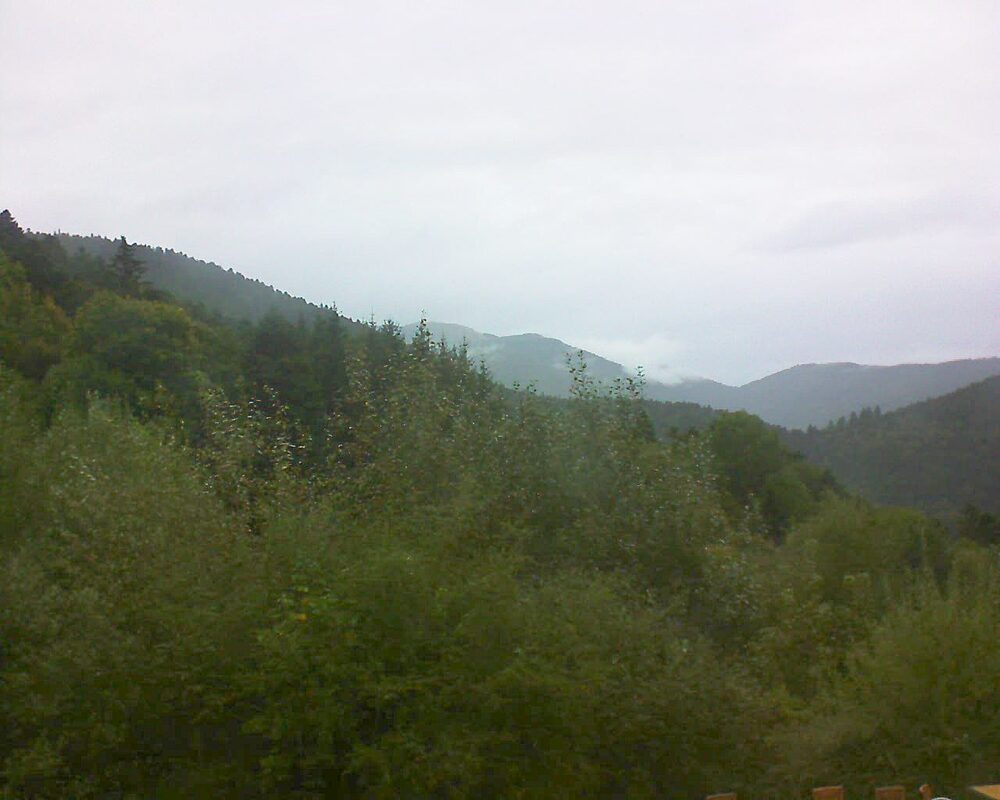 Le petit ballon vu depuis le Domaine Langmatt à Murbach le 01.10.2024 à 16:45 Le petit ballon (Alsace, Vosges) le 01.10.2024 à 16:45