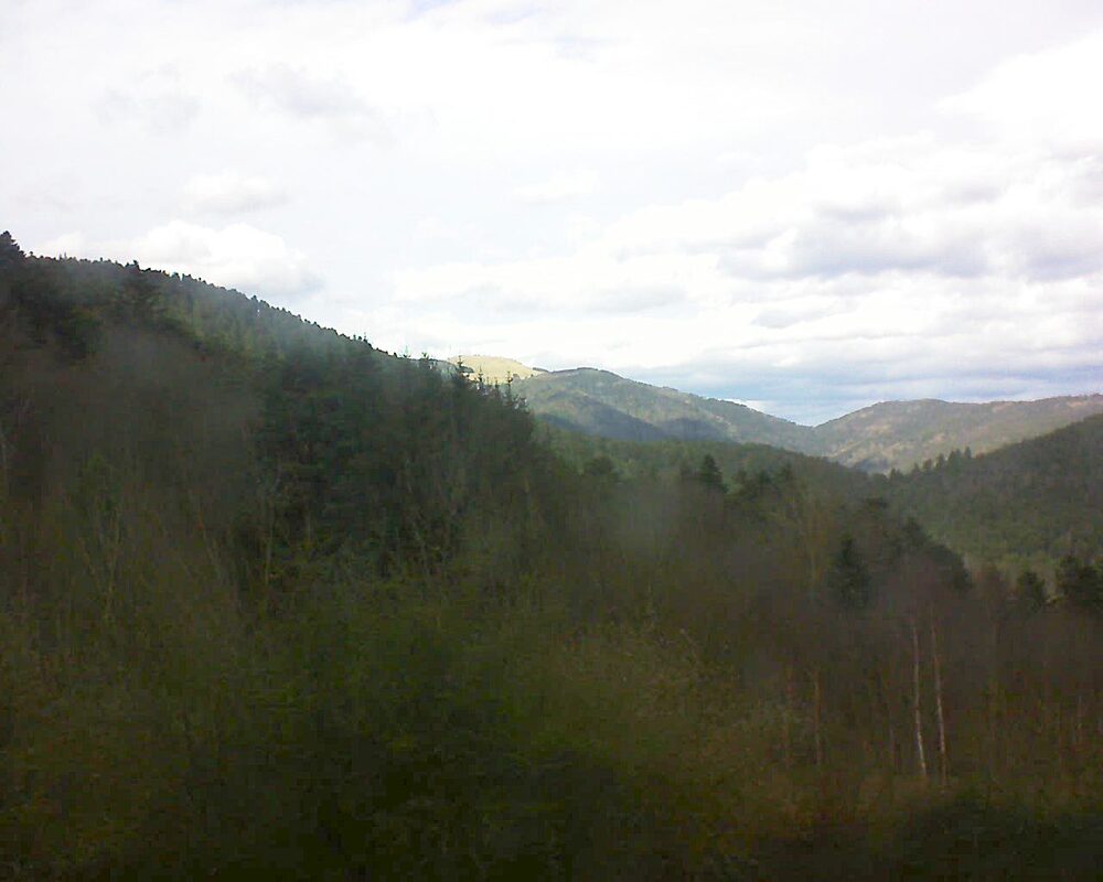 Le petit ballon vu depuis le Domaine Langmatt à Murbach le 25.01.2025 à 14:00 Le petit ballon (Alsace, Vosges) le 25.01.2025 à 14:00