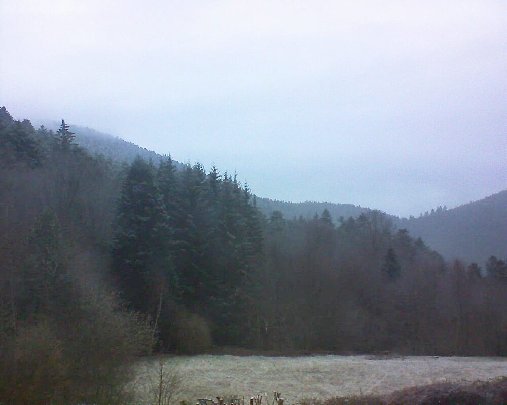 Le petit ballon vu depuis le Domaine Langmatt à Murbach le 13.03.2025 à 07:15 Le petit ballon (Alsace, Vosges) le 13.03.2025 à 07:15