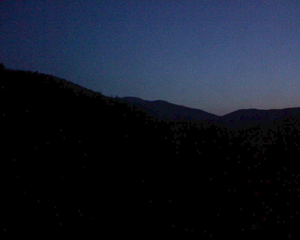 Le petit ballon vu depuis le Domaine Langmatt à Murbach le 06.04.2025 à 06:30 Le petit ballon (Alsace, Vosges) le 06.04.2025 à 06:30