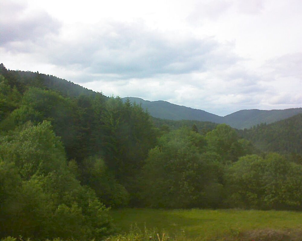 Le petit ballon vu depuis le Domaine Langmatt à Murbach le 27.05.2025 à 17:45 Le petit ballon (Alsace, Vosges) le 27.05.2025 à 17:45