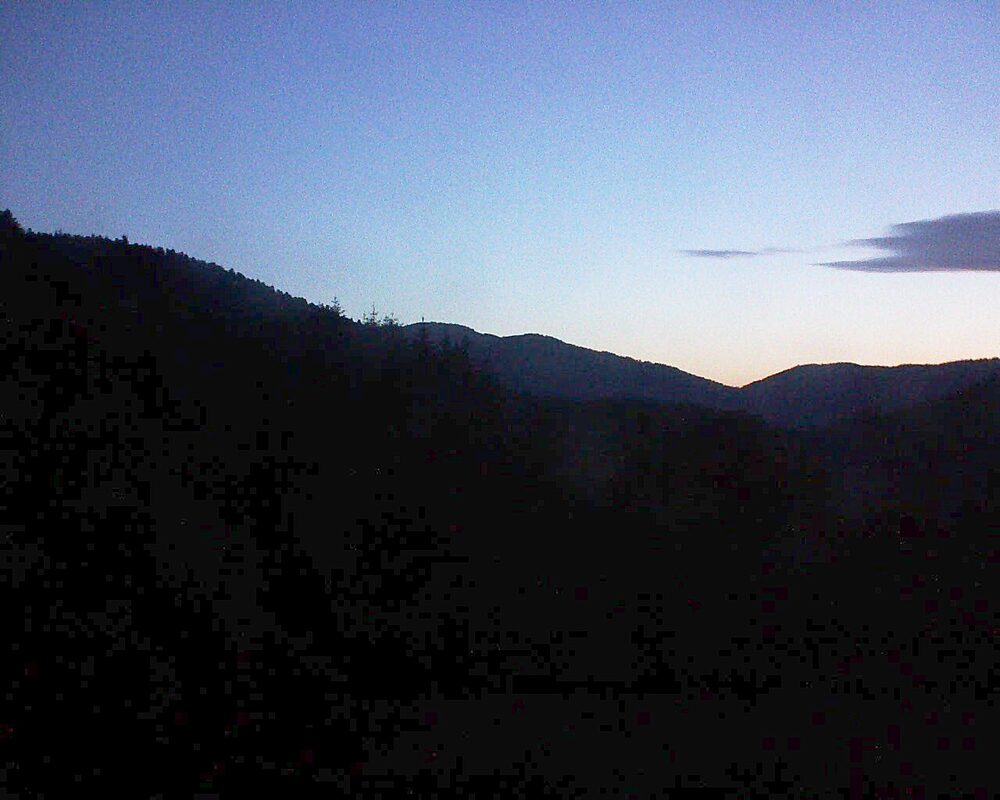 Le petit ballon vu depuis le Domaine Langmatt à Murbach le 24.06.2025 à 05:00 Le petit ballon (Alsace, Vosges) le 24.06.2025 à 05:00