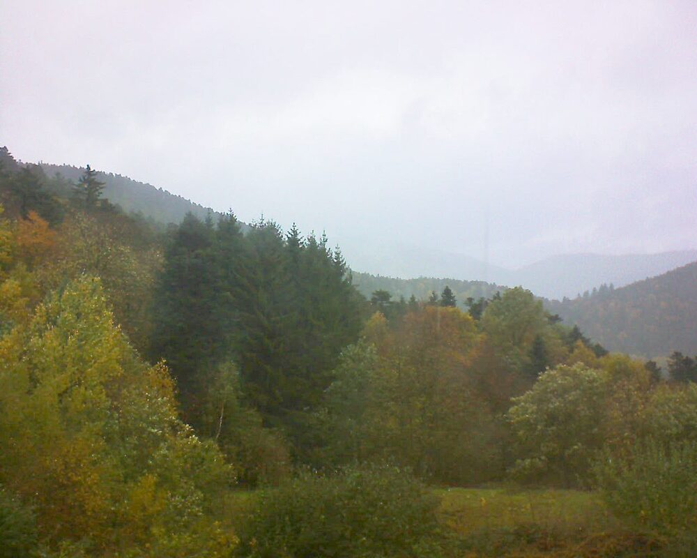 Le petit ballon vu depuis le Domaine Langmatt à Murbach le 27.10.2025 à 09:45 Le petit ballon (Alsace, Vosges) le 27.10.2025 à 09:45