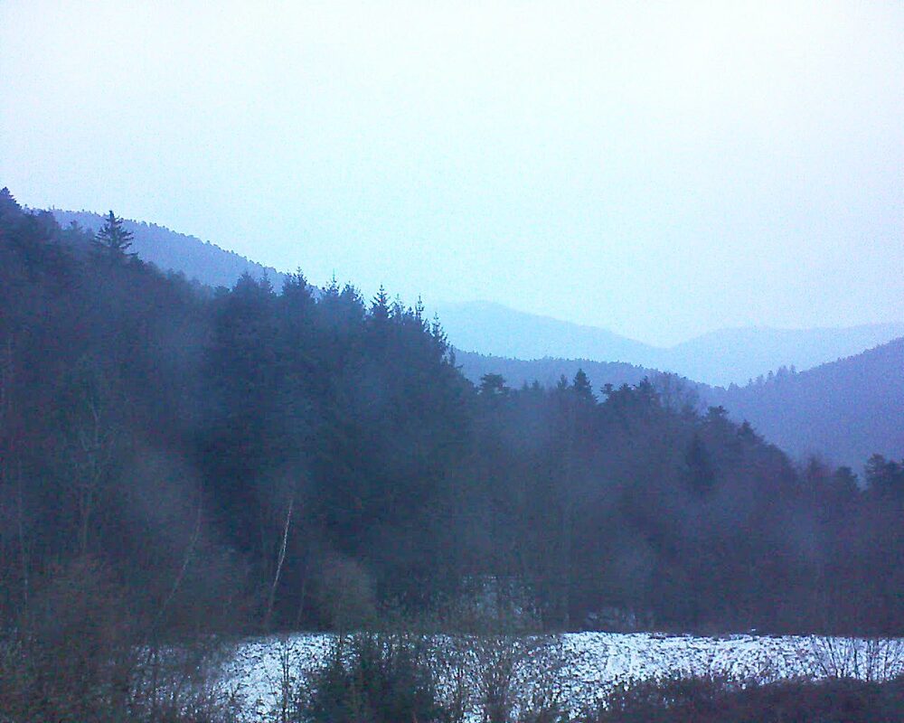 Le petit ballon vu depuis le Domaine Langmatt à Murbach le 09.01.2026 à 08:30 Le petit ballon (Alsace, Vosges) le 09.01.2026 à 08:30