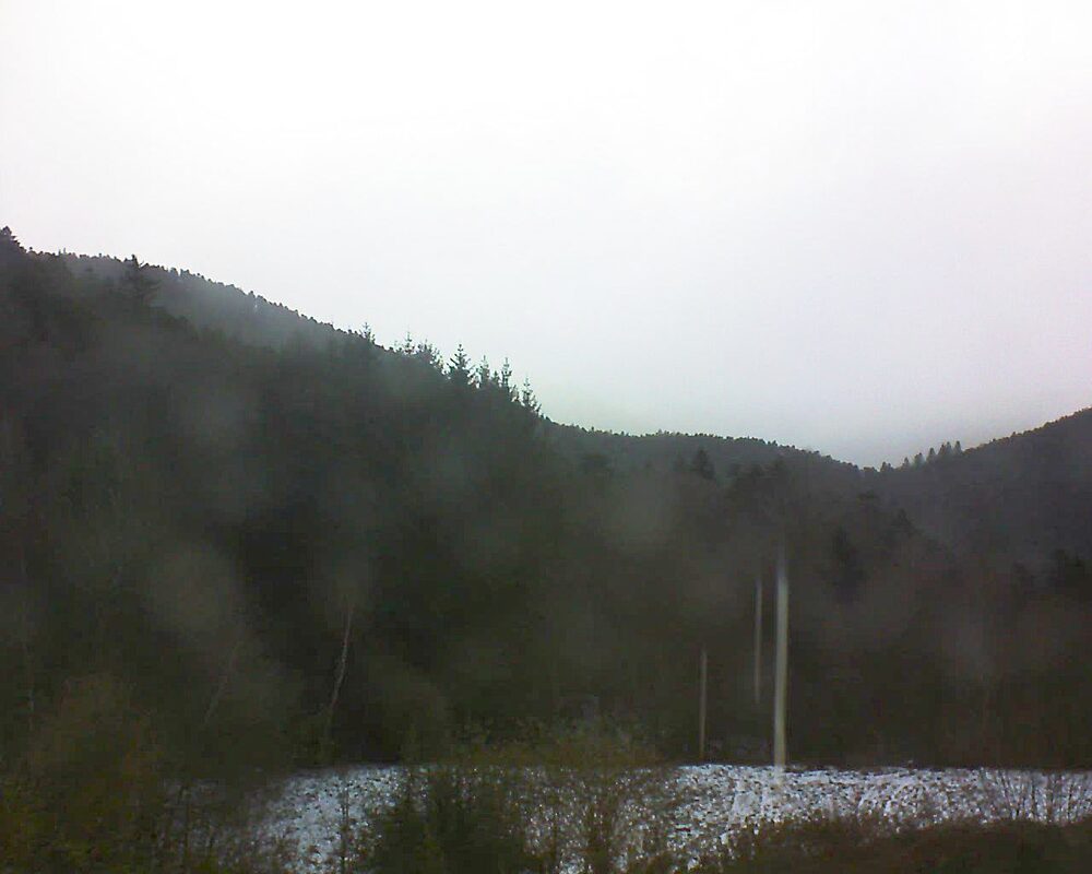 Le petit ballon vu depuis le Domaine Langmatt à Murbach le 09.01.2026 à 10:30 Le petit ballon (Alsace, Vosges) le 09.01.2026 à 10:30